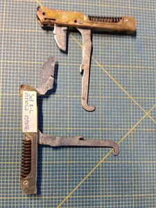 Miele Backofen Türscharnier Scharnier Set R-L 1913062 1913072  01913062 01913072