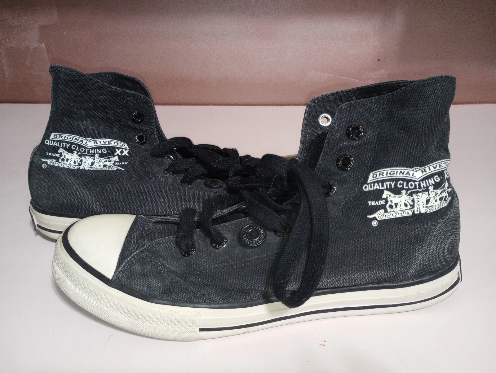 Scarpe alte Levi Strauss Levis nere stile Converse taglia US 10