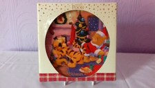 Disney Store Collector China Plate : Winnie The Pooh : Christmas 2002 : Boxed