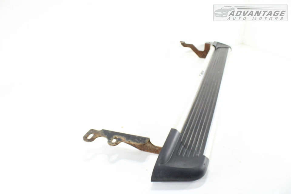 Chevy Traverse 2009-2012 lado del conductor izquierdo estribo inferior Westin Aftermarket Foto 2 de 4