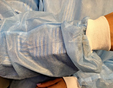 LOT OF 4 UNBRANDED LAB GOWN KNIT CUFFS MEDICAL DENTAL HOSPITALS DISPOSABLE NIP