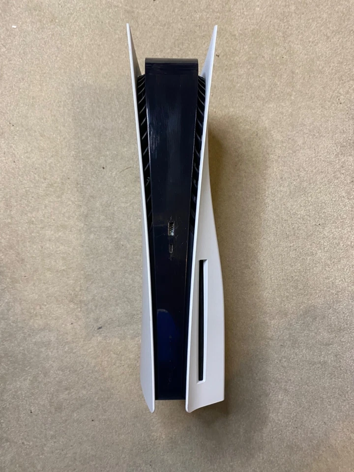 Sony PlayStation 5, photo 4 of 5