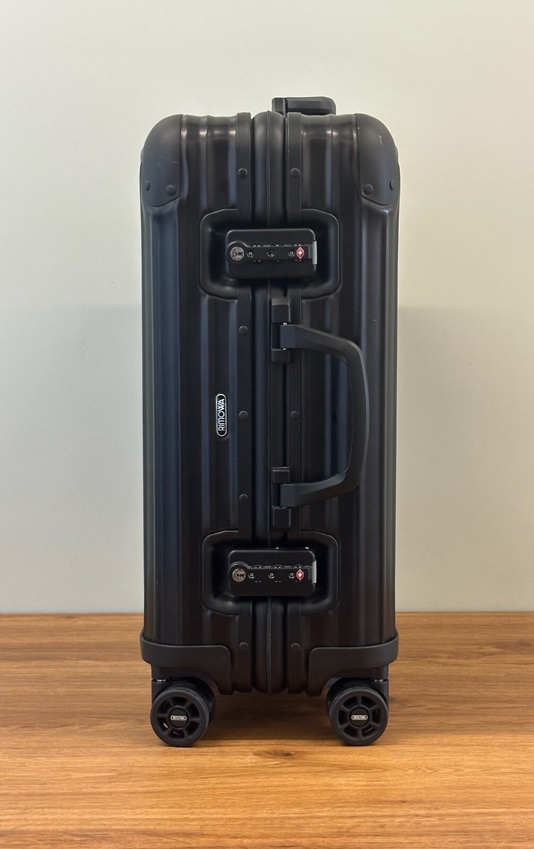 Rimowa Topas Stealth Review RIMOWA Topas Beauty Case Stealth