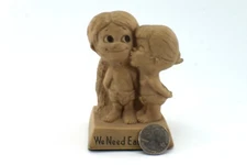 Russ Berrie Figurine WE NEED EACH OTHER Whimsical USA Vintage 1970