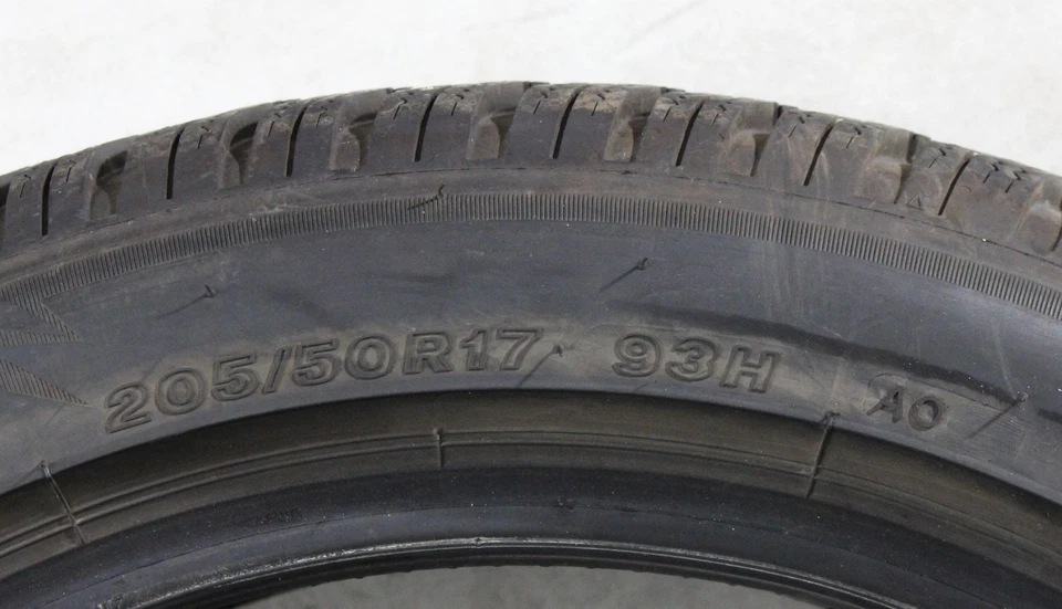1 x 205/50R17 93H Winterreifen Bridgestone Blizzak LM005 AO 7mm 2024 - Bild 4 von 4