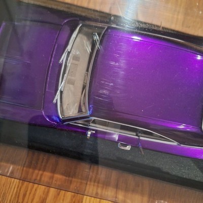 【尾張小牧店】 中古 1/18 Hot Wheels 69 Dodge Charger Whips Team Baurtwell 【726】 Hot Wheels 1:18 Scale Whips Team Baurtwell 1969 Dodge Charger R/T