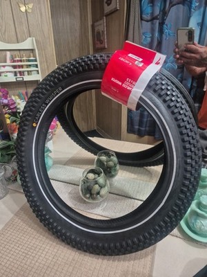 Specialized e bike ready carless  whisper Tire 20x3.5 One Piece 