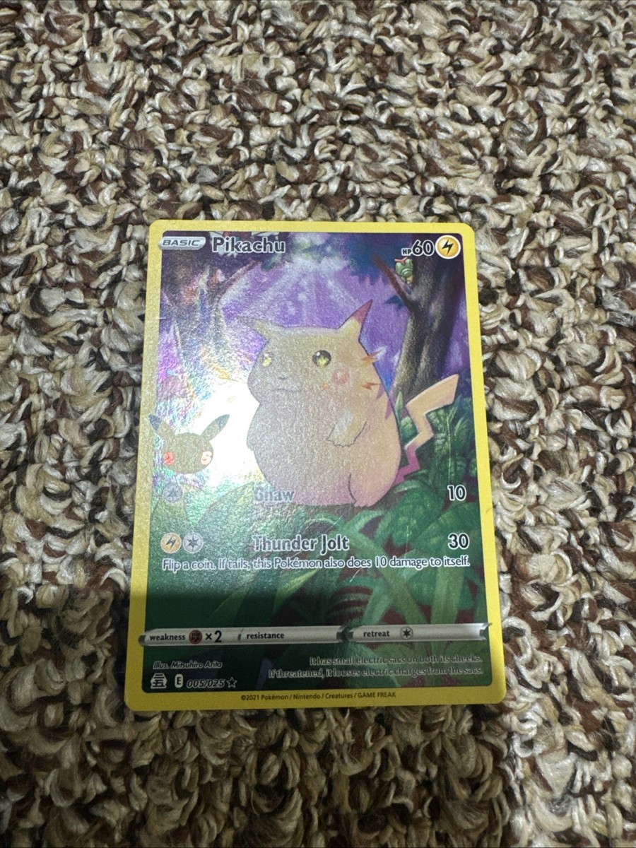 Pokémon TCG Celebrations Pikachu Holo Rare Card 005/025 25th Anniversary  Edition
