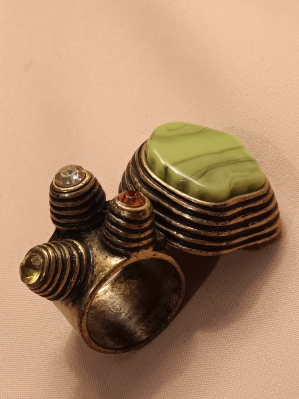 Vintage Solid Brass 2 Finger Ring Green Turquoise 3 Gemstone Settings Size 7