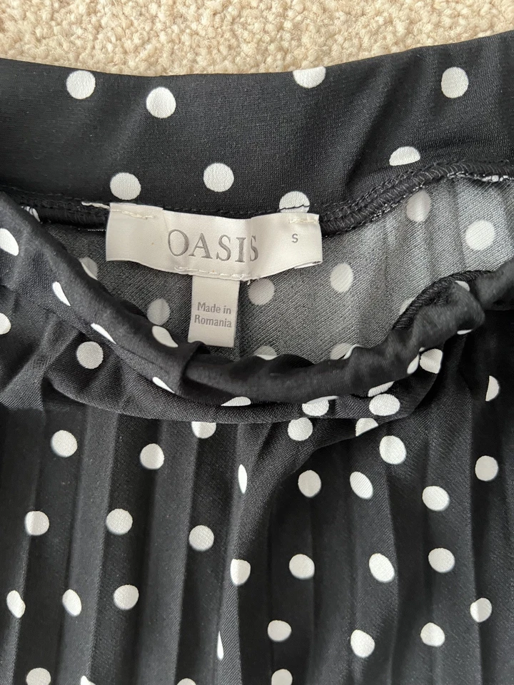 Oasis Black and White Polkadot Spot Print Pleated Midi Skirt Size S - Fit 8-10 - Image 2 of 3