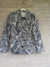 Chico's Women's Zebra Print Stretch Blazer Size 1