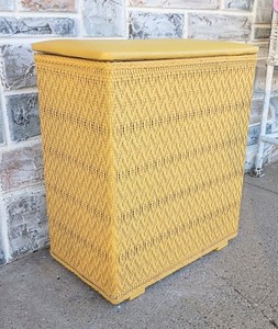Vintage Mid Century Yellow Hawkeye By Burlington Woven Wicker Hamper