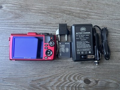 Olympus Digital Camara IM005 Tough 2.1m / 7ft Shockproof 15m / 50ft Waterproof