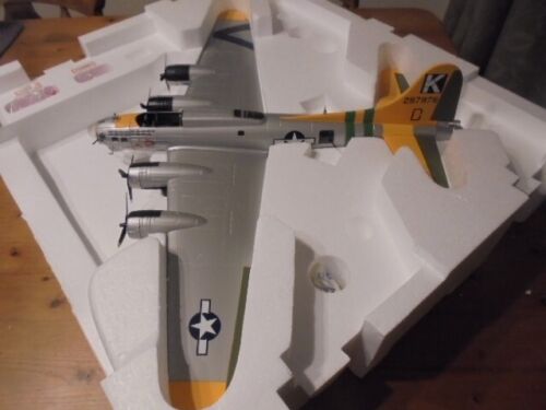 ARMADURA FRANKLIN COMO NUEVA B11C978 1/48 B-17G FORTALEZA VOLADORA "A BIT O'LACE" 83 INCURSIONES