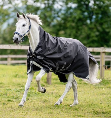 Rambo Wug 1680D Turnout Lite 0g - Black/Thunderstorm Grey