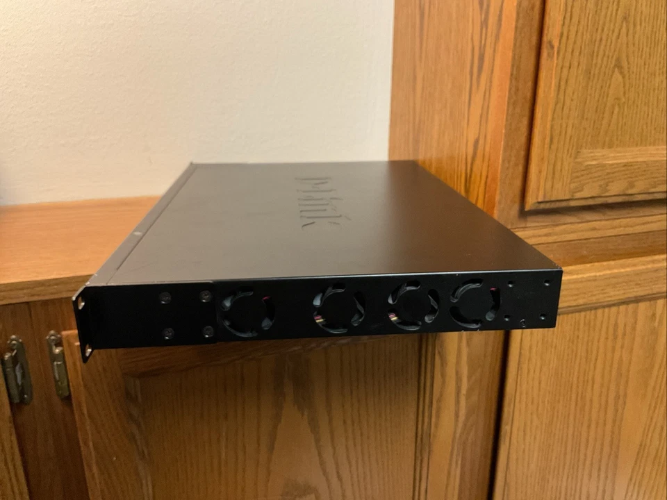 DGS-3100-24 Managed 24-Port Gigabit Stackable Layer 2 Switch Read - Image 3 of 4