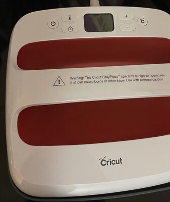 CRICUT EASYPRESS 2 RASBERRY 9  X 9 