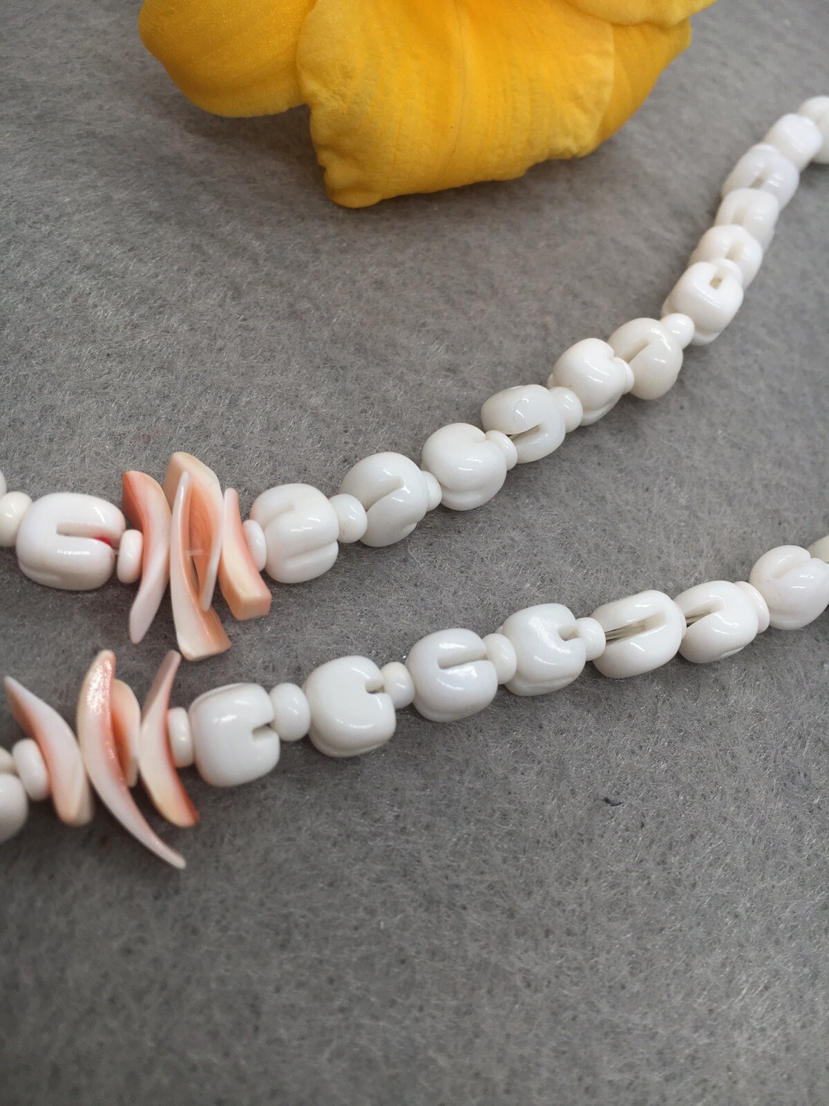 Unique White Square Bead MOP Shell With Shells Ch… - image 3