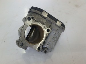 Drosselklappe Renault Megane II Scenic 2,0 dCi M9R700 8200330810