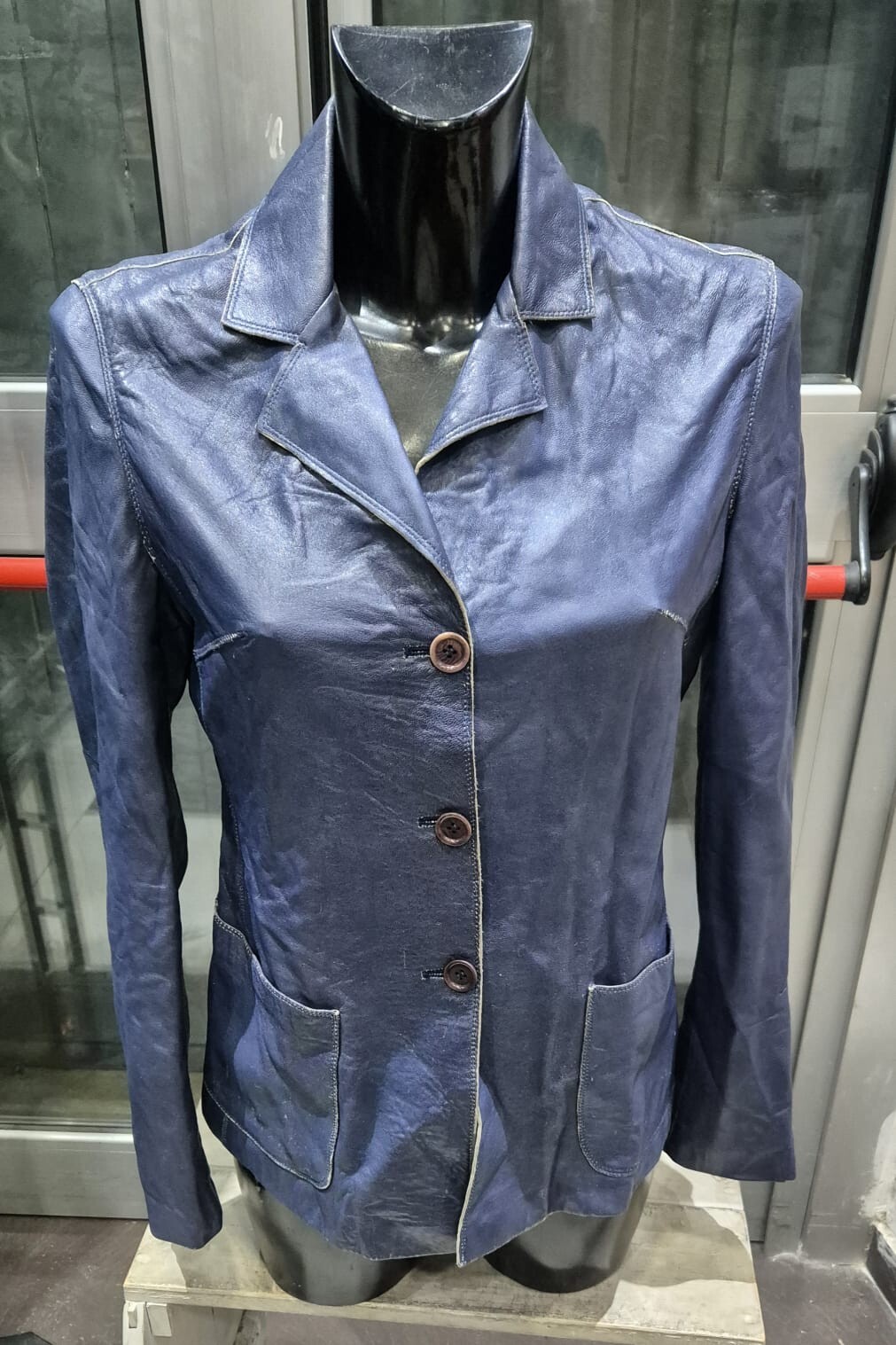 PINKO Blue Leather Jacket for Women Size 44 Pre-Owned LLR05