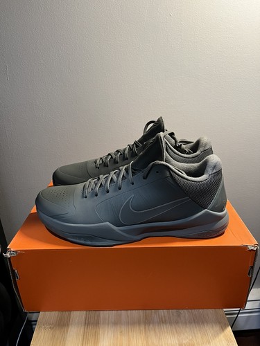2016 Nike Zoom Kobe V ‘Fade To Black’ (KOBE 5 FTB) MISMATE 10.5/11.5 - Picture 3 of 16
