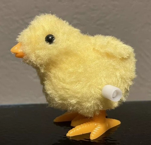 RARE Vintage Chick Wind-Up Toy 🐥 Yellow Pecking Chicken Hops, Great for Easter! - Picture 4 of 14