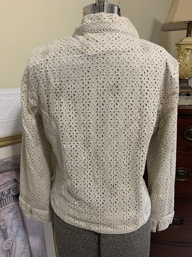 Lattice Gold Floral Embroidered Long Sleeve Jacket w/ Beading Woman’s Size Large - Picture 16 of 17