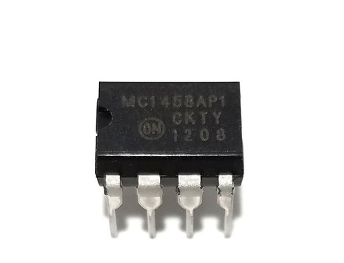 5PCS MC1458P MC1458 + Sockets - Dual Operational Amplifier IC - Picture 3 of 12