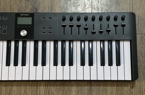 Arturia KeyLab Essential 49 Keyboard Controller - Bild 3 von 4