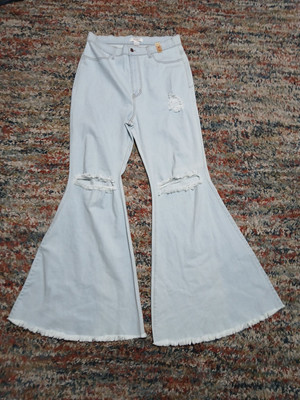 Vibrant MIU Jeans Women Plus Size 2 X  Light Blue Bootcut Bell Bottom New