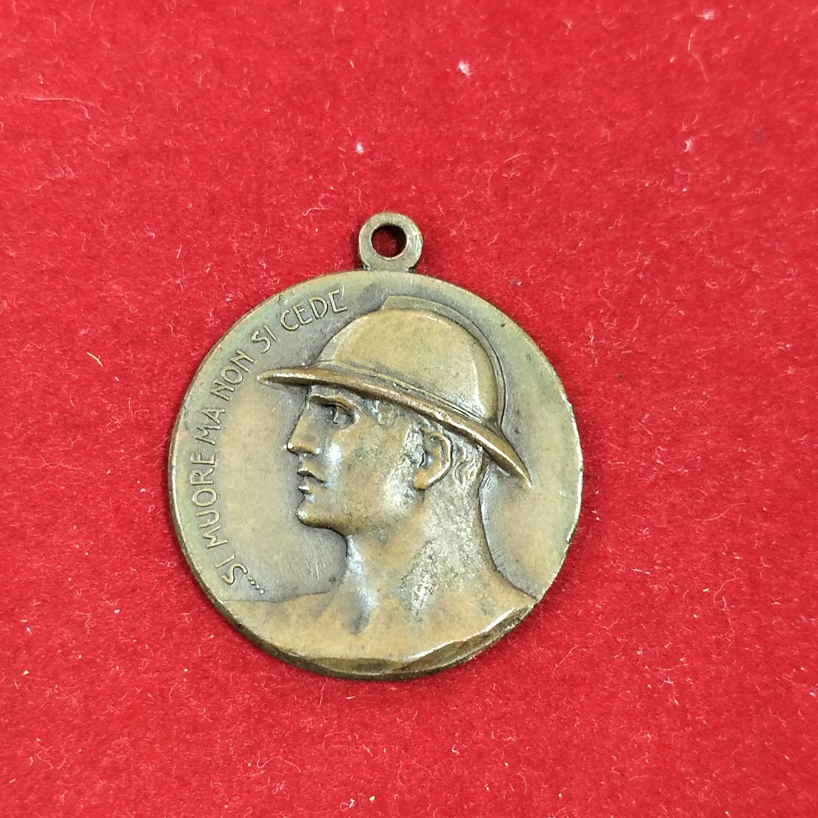 TRIESTE MEDAGLIA 1919 AL FANTE EROICO CON MOTTO (MM.28)
