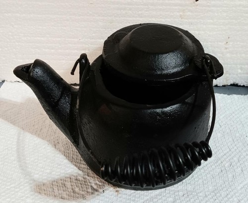 Tea Kettle Griswold Cast Iron  Collectible Gift - Picture 3 of 3