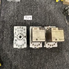(2) Allen Bradley Relay & Socket 700-HA33A1 Ser D (3) 700-HN101 Ser D