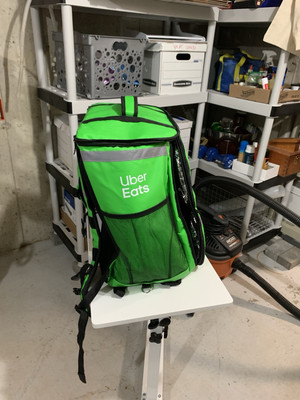 Uberバック ロゴ入り配達バッグ（ブラック） - Delivery Bag with Logo (Black