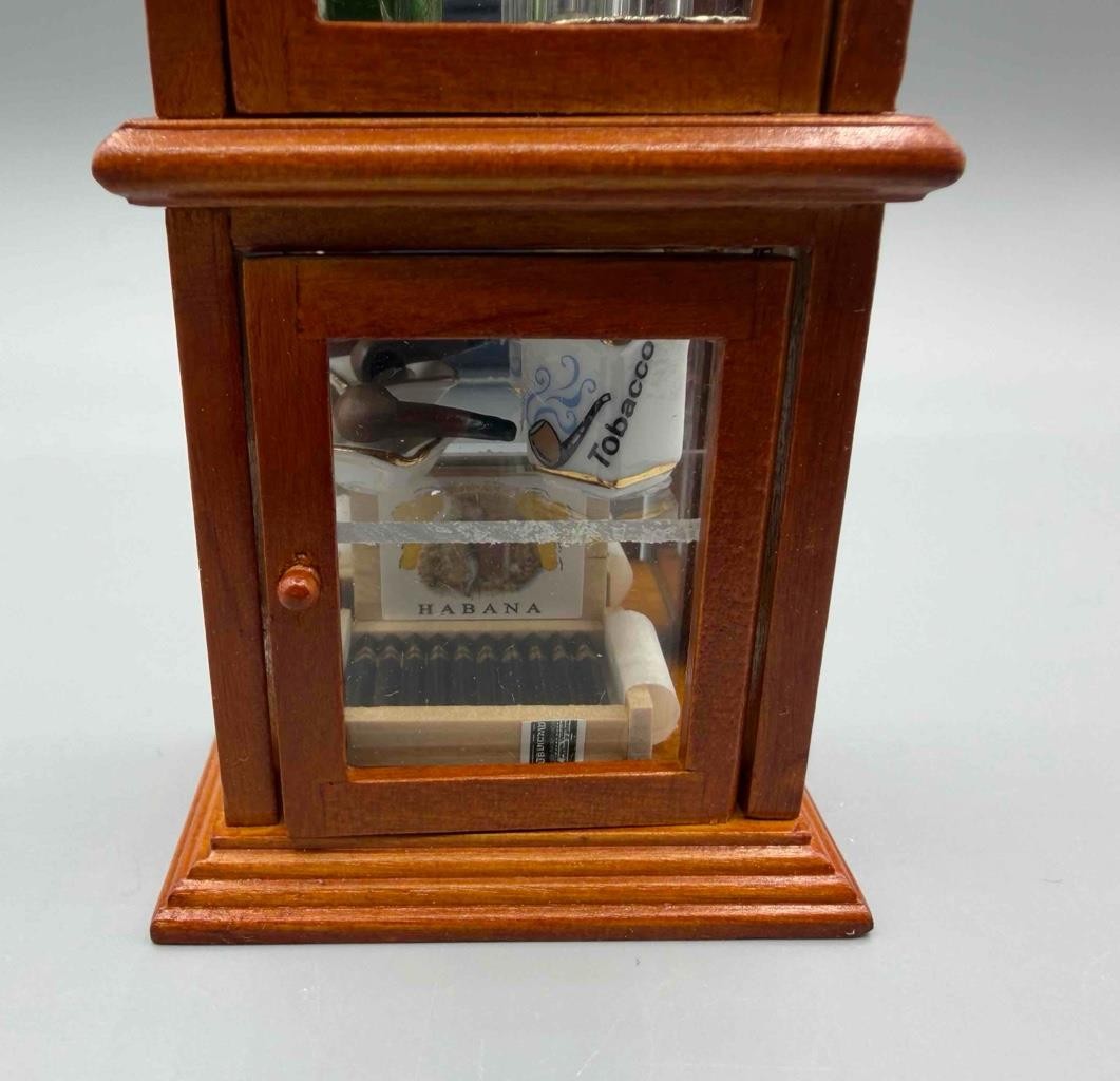 MINIATURE DOLLHOUSE 1:12 REUTTER GENTLEMAN'S LIQUOR CABINET - 1.714/3