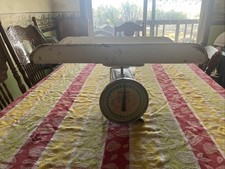 Vintage 1950  s Metal Hanson Nursery Baby Scale Model 3025-up to 30 pounds