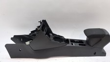2GA863241C MITTELKONSOLE / 2GA 863 241 C / 180631 FÜR VOLKSWAGEN T-ROC A11, D11