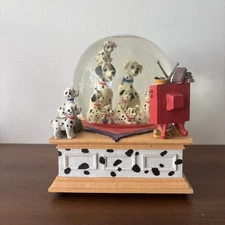 Vintage DISNEY 101 DALMATIANS Snow Globe Music Box Pays “Cruella De Ville”