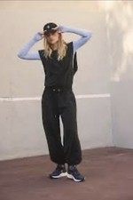 Free people throw and go Jumpsuit Crew Neck Size L Women