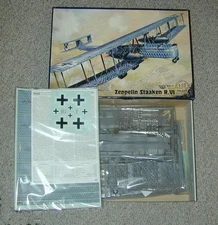 Zeppelin Staaken R.VI Bomber Aircraft WWI 1/72 Scale Plastic Model Kit RODEN 055