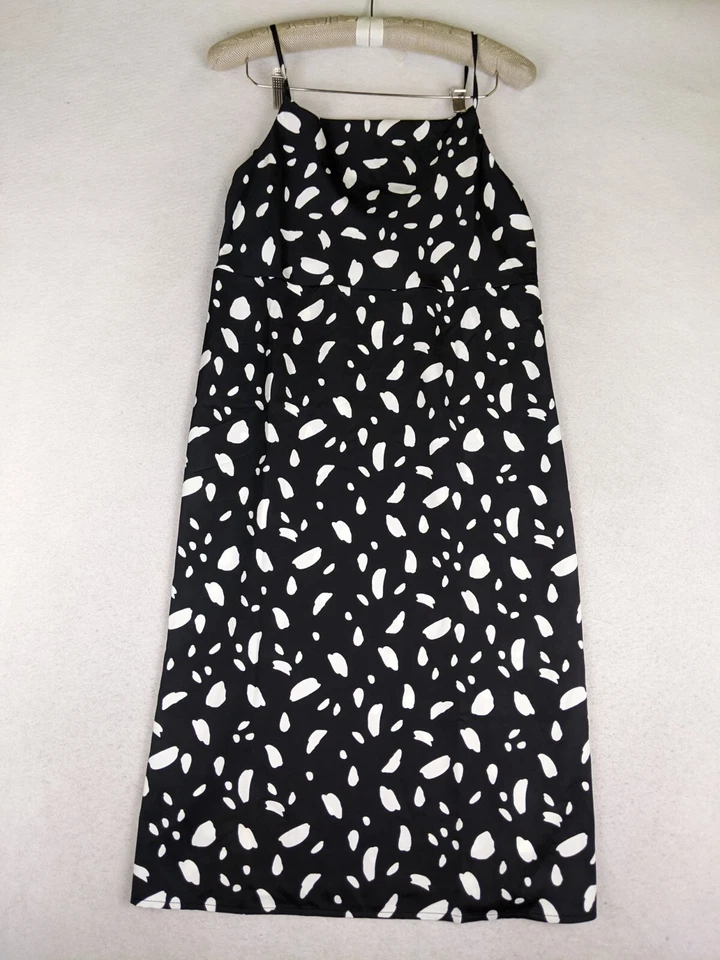 Vestido para mujer Old Navy talla PS estampado blanco y negro Foto 2 de 4