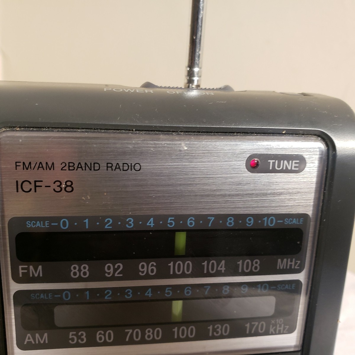 SONY ＡＭＦＭ ラジオ　ＢＦ-38 SONY FM/AMラジオ(米国仕様) ICF-38 レビュー - YouTube