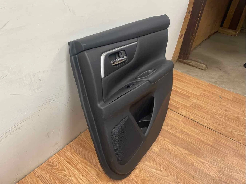 Отделочная панель задней правосторонней пассажирской двери черная 829A0 9HS2C подходит для 16–18 NISSAN ALTIMA - Изображение 3 из 4