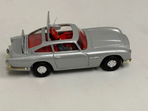 Corgi 007 Aston Martin DB5 Car 1/43 silver- Vintage