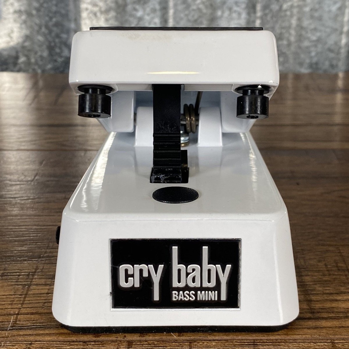 Dunlop CBM105Q Bass Crybaby Mini Bass Wah Effect Pedal B Stock