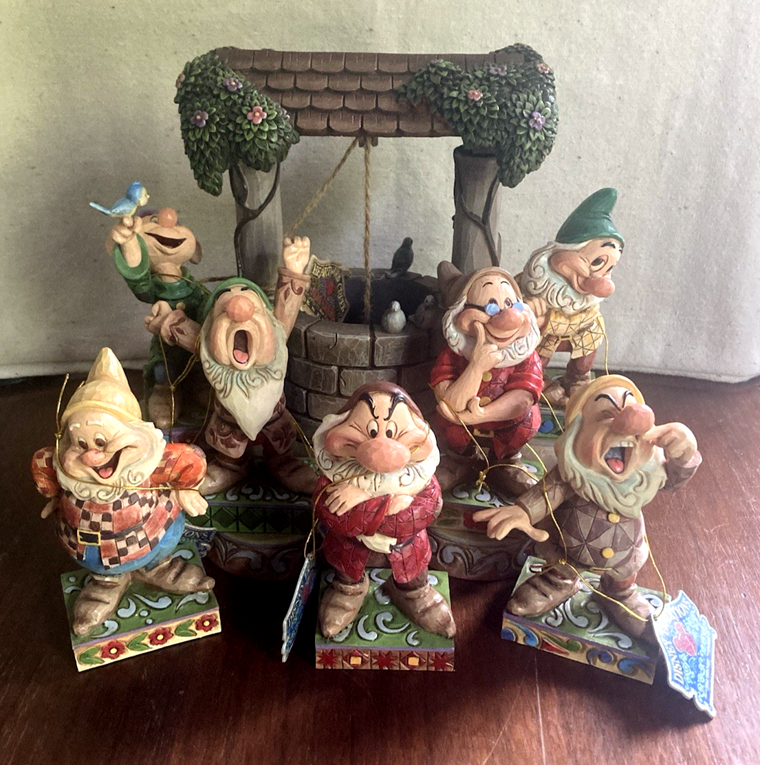 Jim Shore Walt Disney Showcase 7 Dwarfs Wishing Well (w/Box Tags