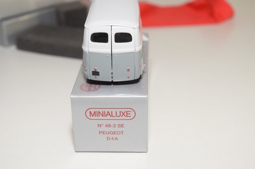 A40 1:43 MINIALUXE SWAROVSKI PEUGEOT D4A VAN GREY MINT BOXED VERY RARE!!! - Picture 5 of 11
