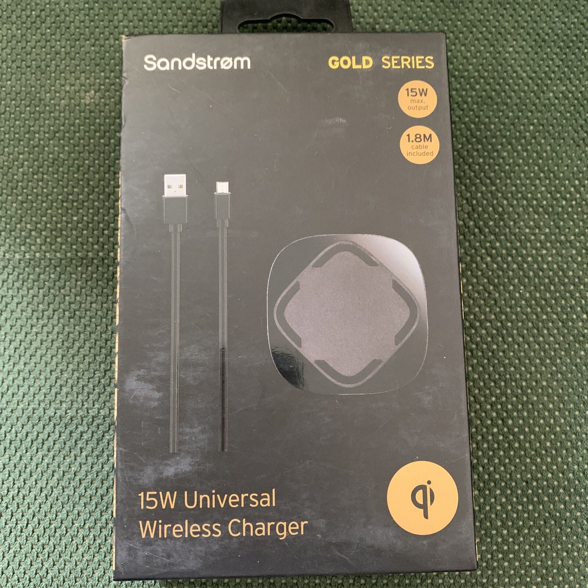 SANDSTROM S15WC18 Qi 15w Certified Wireless Charging Pad iPhone