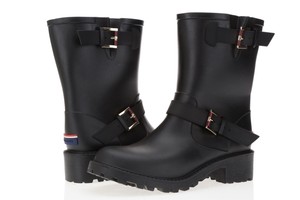tommy hilfiger buckle rain boot