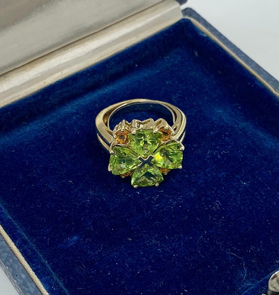 Bague péridot vintage en or 14 carats : pierre de